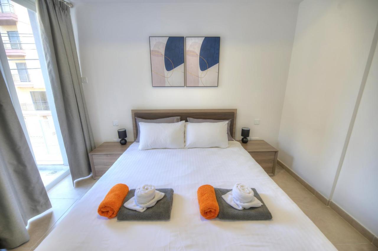 Apartamento Brand New And Tastefully Furnished 2 Bedroom Ddif1-2 *